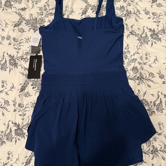 Abercrombie YPB SculptLUX Hybrid Flyaway Onesie - Picture 8 of 9